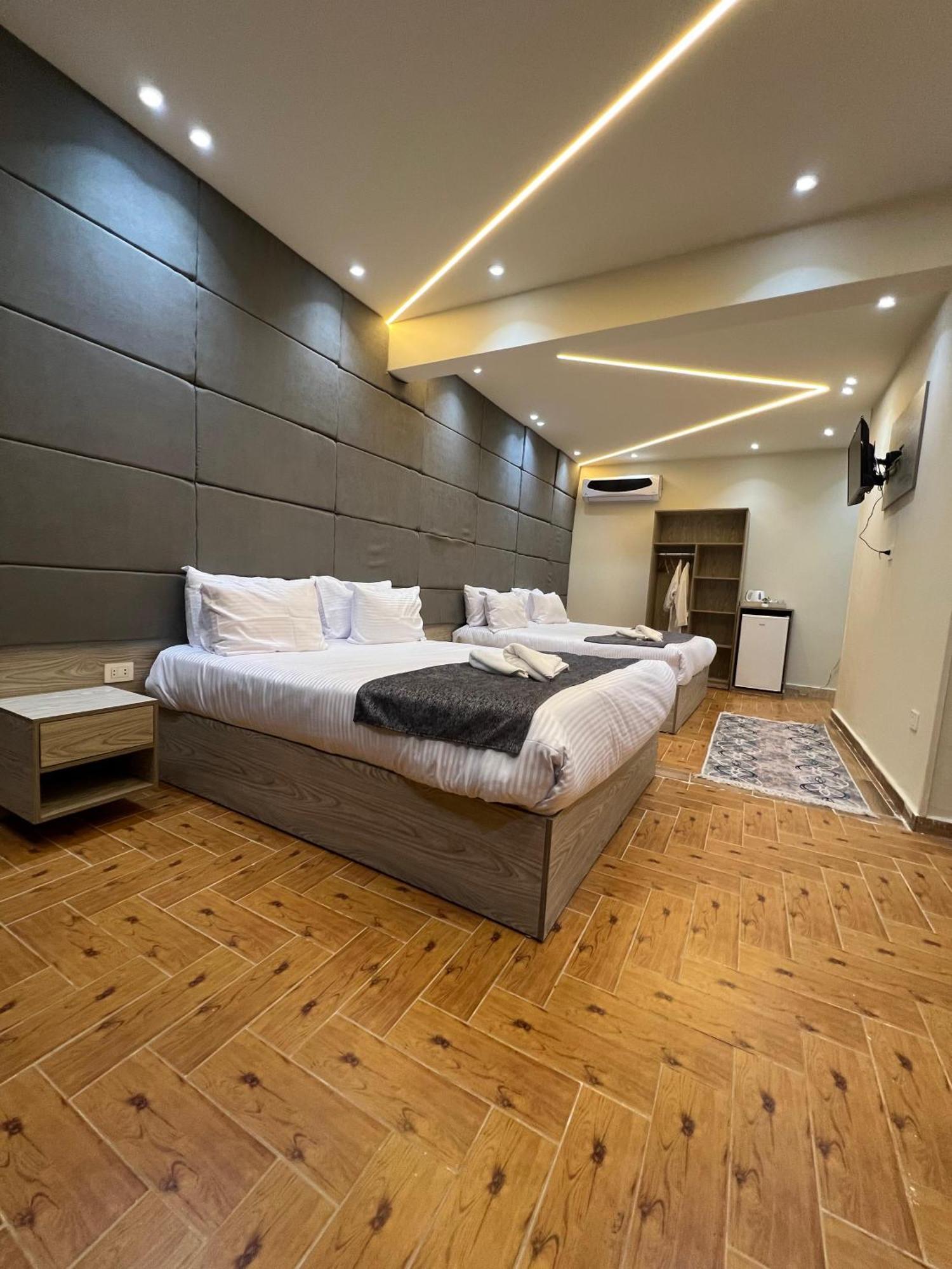 New Scarab Pyramids View Hotel Kafrat al Jabal Exterior photo