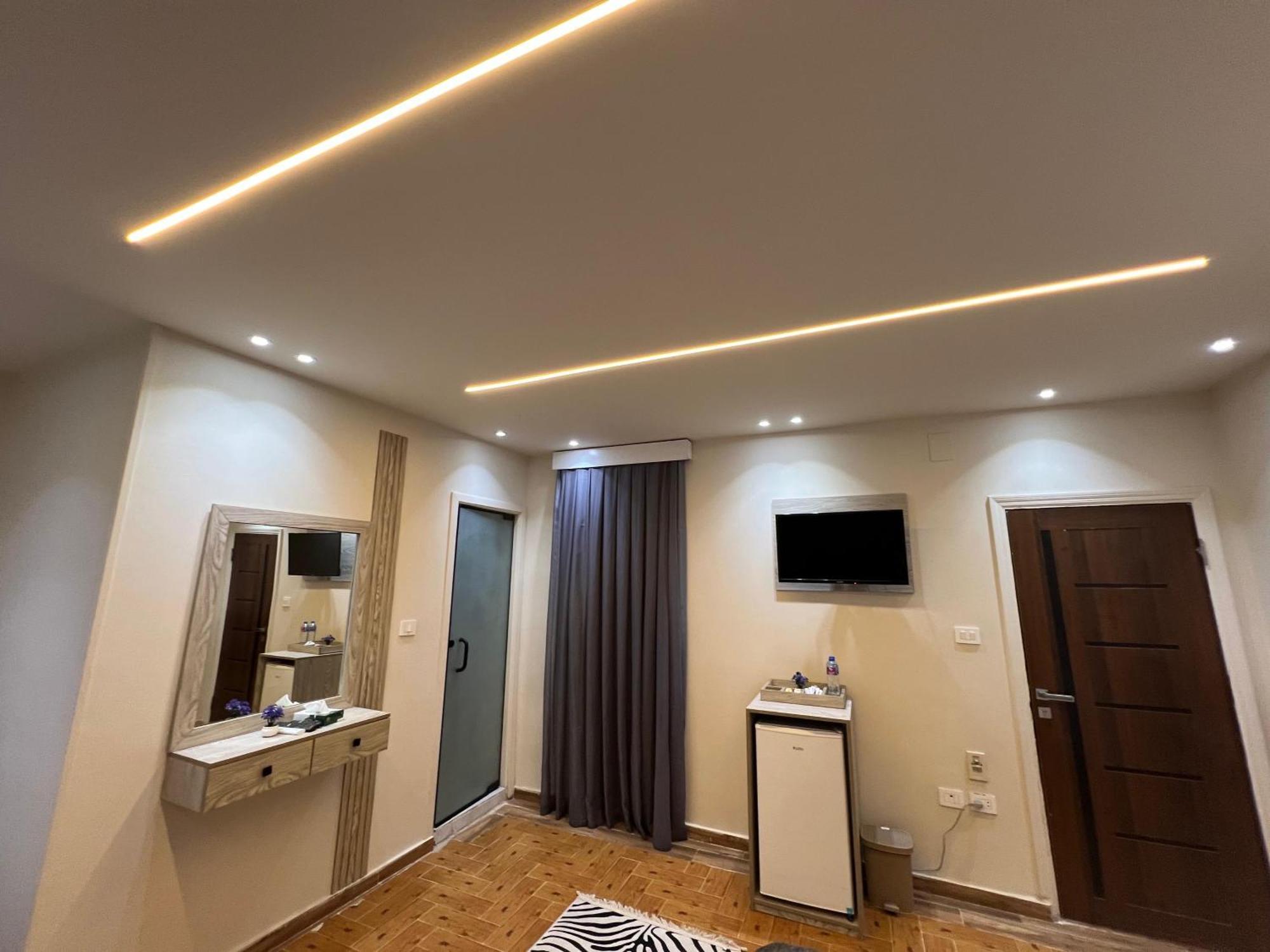 New Scarab Pyramids View Hotel Kafrat al Jabal Exterior photo