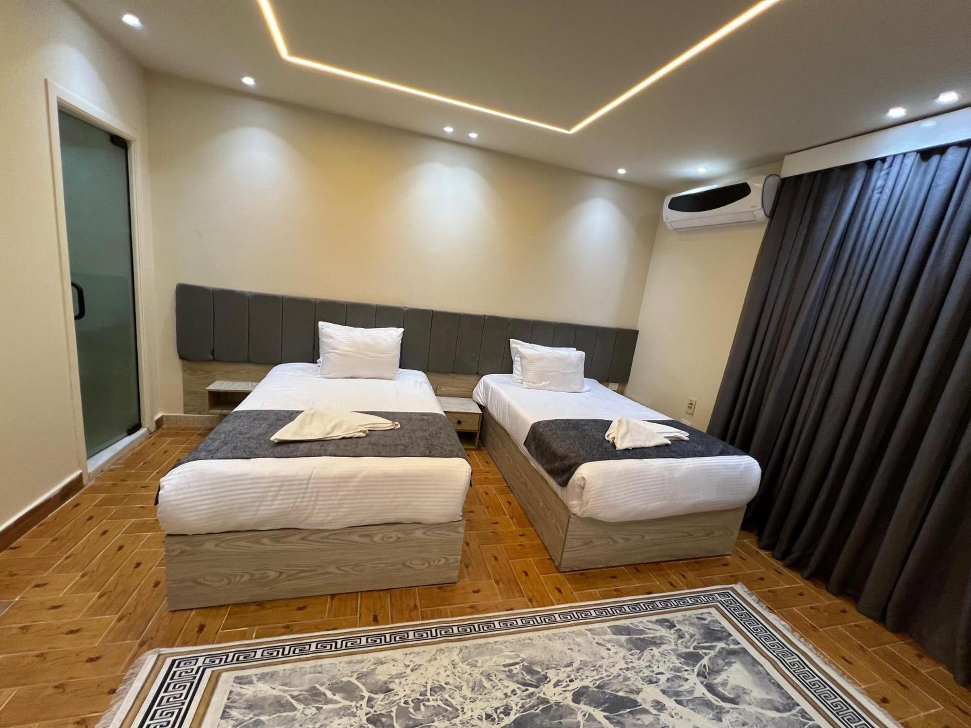 New Scarab Pyramids View Hotel Kafrat al Jabal Exterior photo